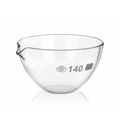 Evaporating dishes, flat bottom with spout