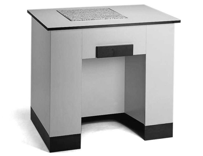 Antivibration weighing table 