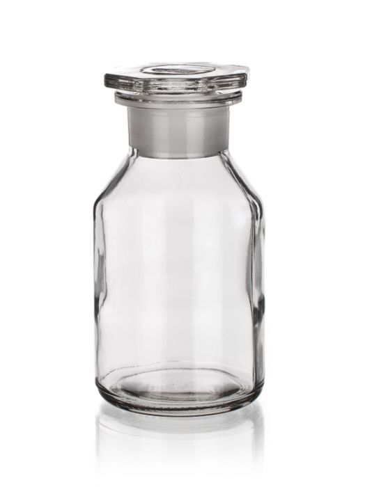 Reagent bottle for common use