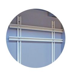 Horizontal rail for the fixation of 2 B50 bottles