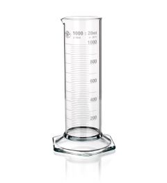 Hex base graduated cylinder with pourout, low with white graduation, class B